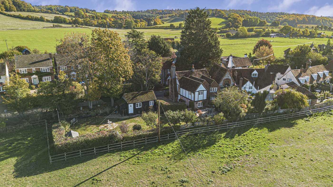 Skirmett, Henley-On-Thames